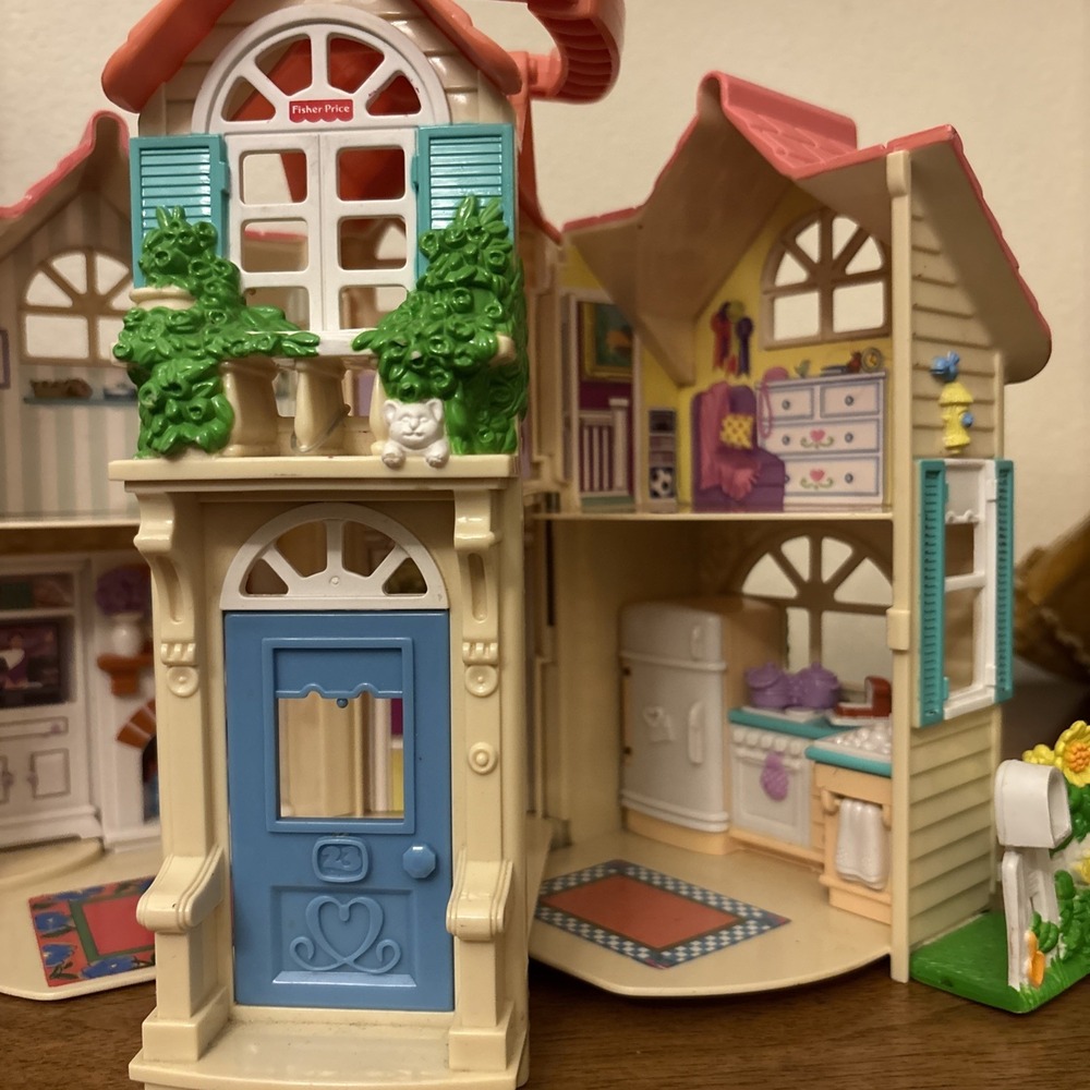 Vintage Fisher-Price Loving Family Sweet Streets Country Cottage Doll House 2000 - Picture 7 of 9